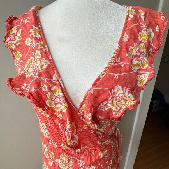 LOFT BEACH Floral Wrap Dress Size Large - Picture 3 of 9